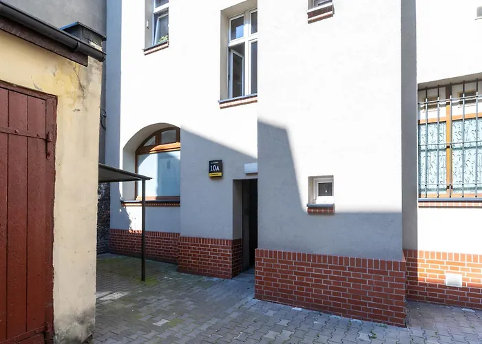 Apartment Silesian Charm Kozielska By Bookinghost
