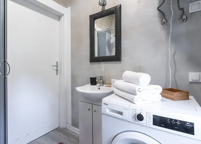 Apartment Silesian Charm Kozielska By Bookinghost